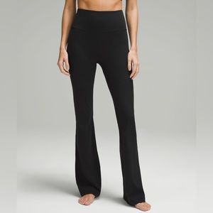 Lululemon Groove Super-High-Rise flared pant Nulu *Regular length